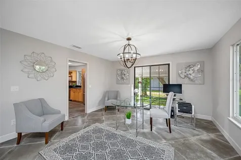 10113 Lindelaan Drive Tampa FL 33618