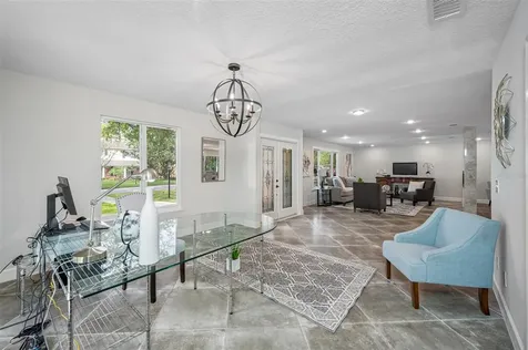 10113 Lindelaan Drive Tampa FL 33618