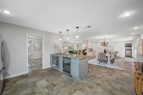 10113 Lindelaan Drive Tampa FL 33618