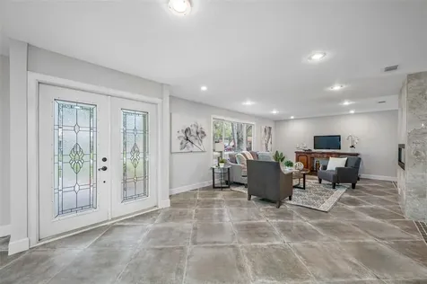 10113 Lindelaan Drive Tampa FL 33618