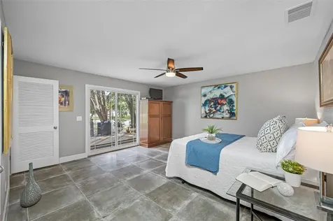 10113 Lindelaan Drive Tampa FL 33618