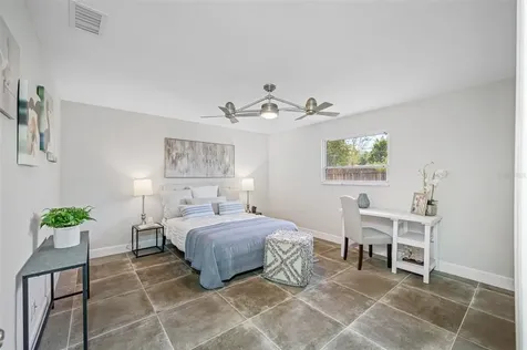 10113 Lindelaan Drive Tampa FL 33618