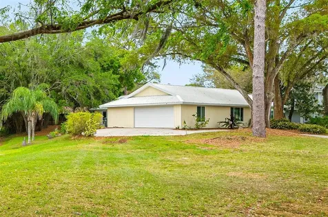10113 Lindelaan Drive Tampa FL 33618
