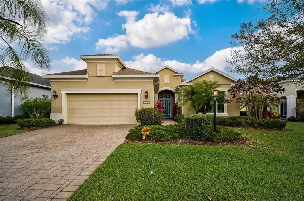 4749 Claremont Park Drive Bradenton FL 34211