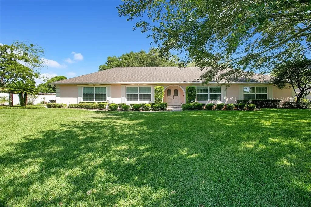 7353 Woodbriar Court Orlando FL 32835