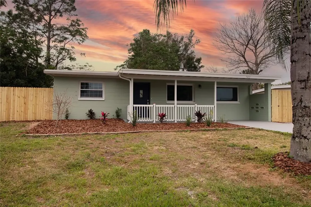 9437 Park Lake Drive N Pinellas Park FL 33782