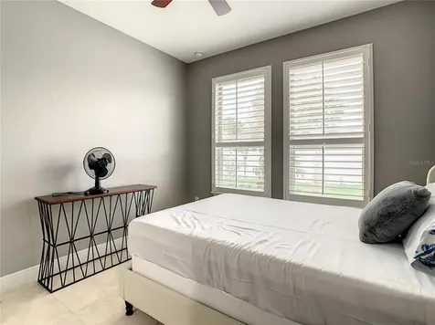 1222 Fountain Coin Loop Orlando FL 32828