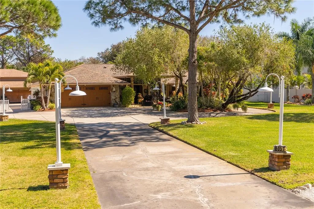 8057 98th Street Seminole FL 33777