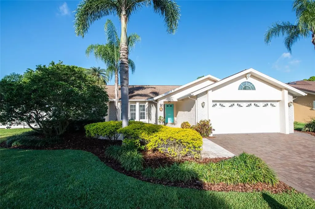 1904 Glen Lakes Circle N St Petersburg FL 33702