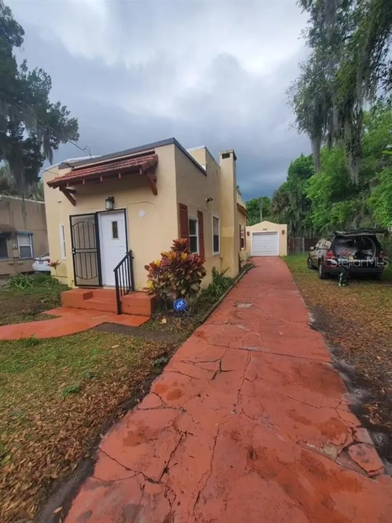 341 Taylor Avenue Daytona Beach FL 32114