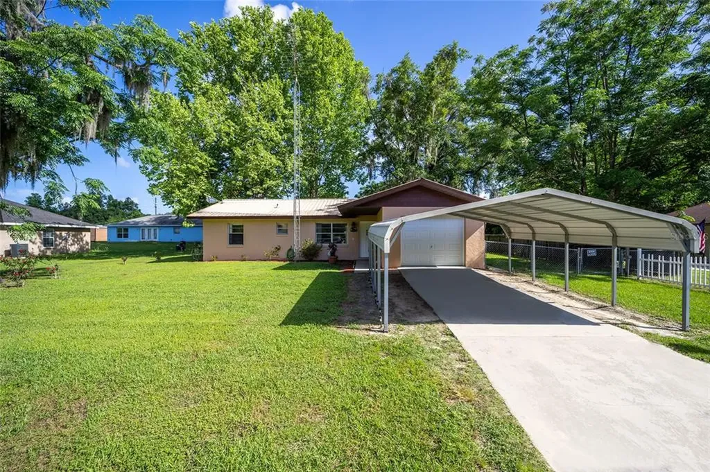 901 NW 124th Place Citra FL 32113