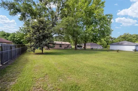 901 NW 124th Place Citra FL 32113