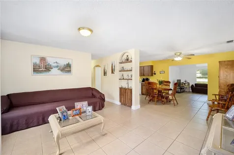 901 NW 124th Place Citra FL 32113