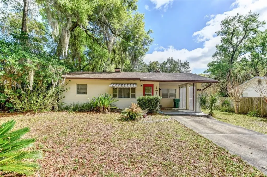 245 N Boston Avenue Deland FL 32724