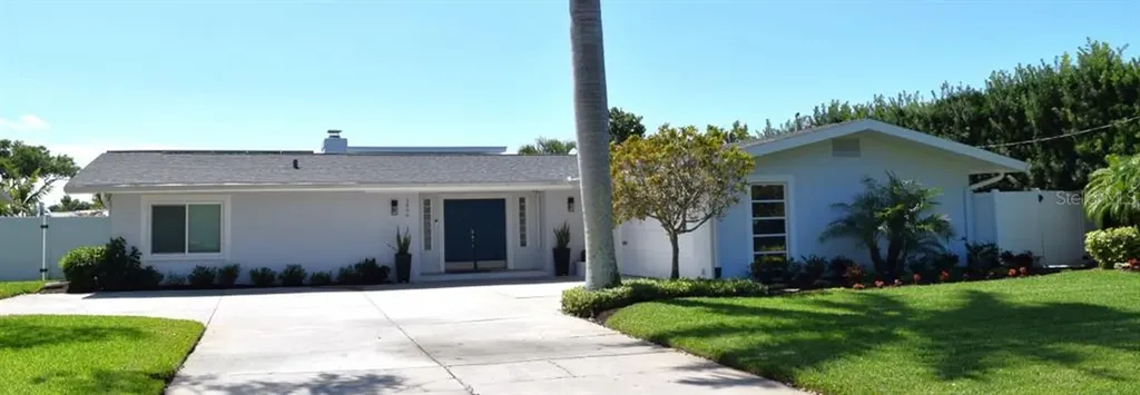 3896 42nd Avenue S St Petersburg FL 33711