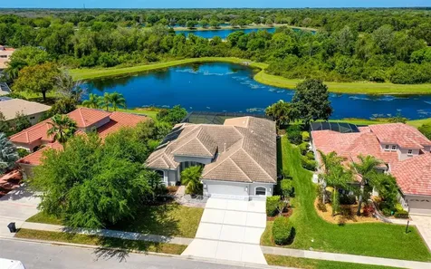 6910 Honeysuckle Trail Lakewood Ranch FL 34202