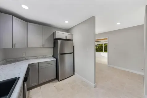 102 NE 9th Street Mulberry FL 33860