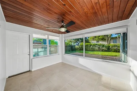 102 NE 9th Street Mulberry FL 33860