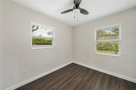 102 NE 9th Street Mulberry FL 33860