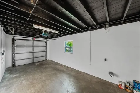 102 NE 9th Street Mulberry FL 33860