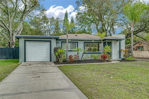 102 NE 9th Street Mulberry FL 33860