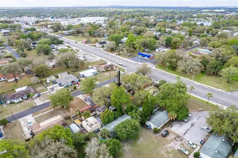 102 NE 9th Street Mulberry FL 33860