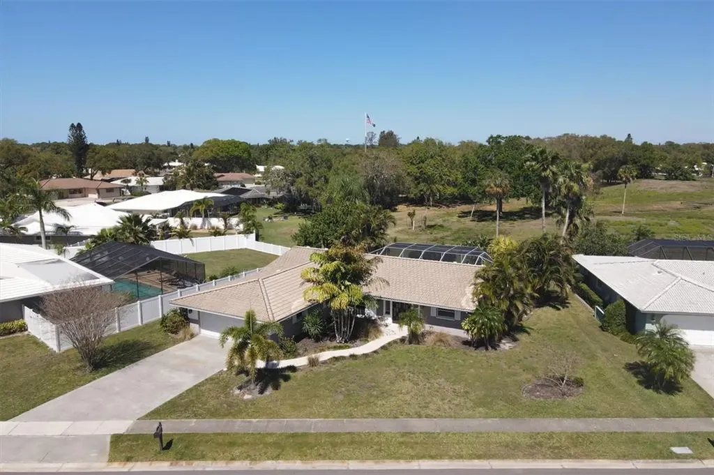 7360 Biltmore Drive Sarasota FL 34231