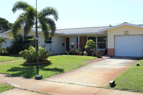 5834 28th Avenue N St Petersburg FL 33710