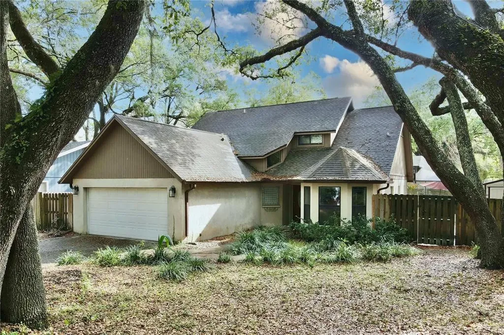 2318 Towery Trail Lutz FL 33549