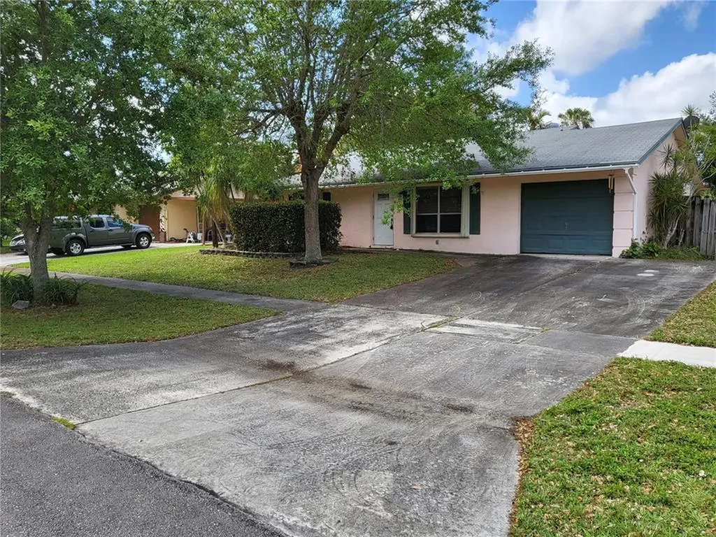 4799 Poseidon Place Lake Worth FL 33463