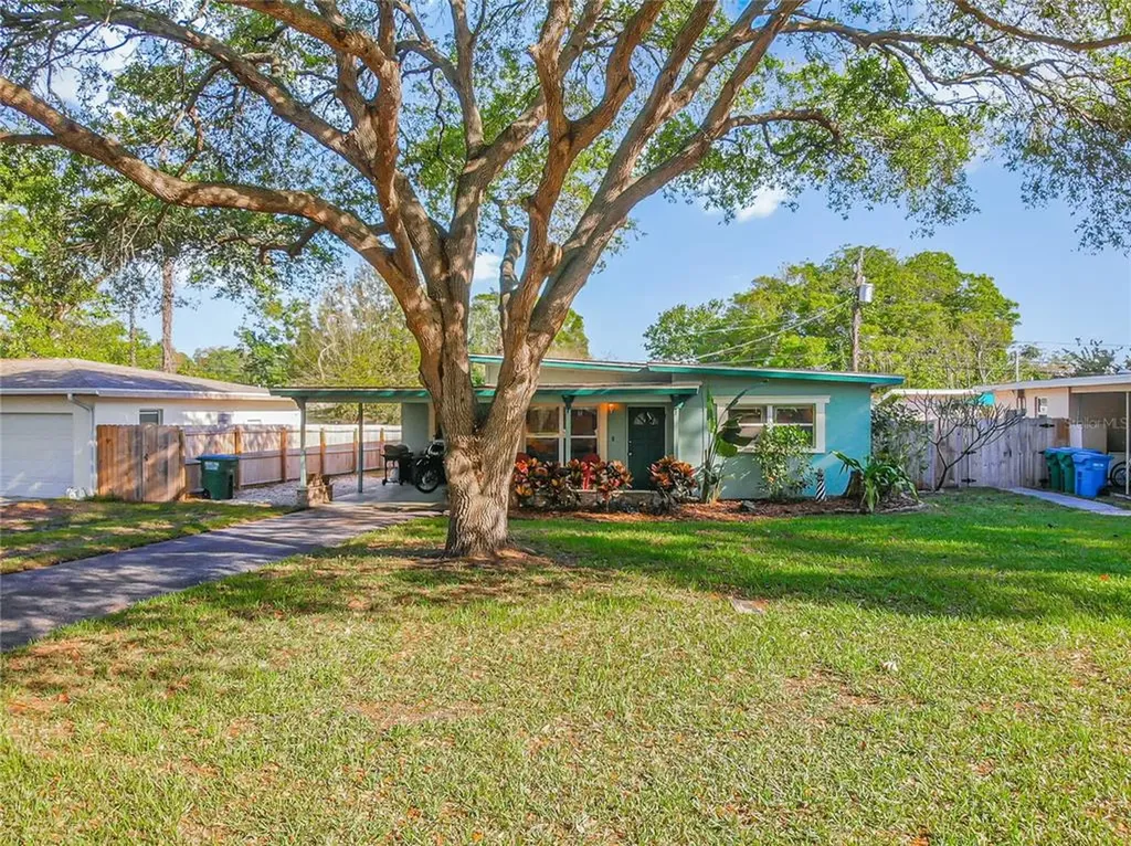 1924 Pinehurst Drive Clearwater FL 33763