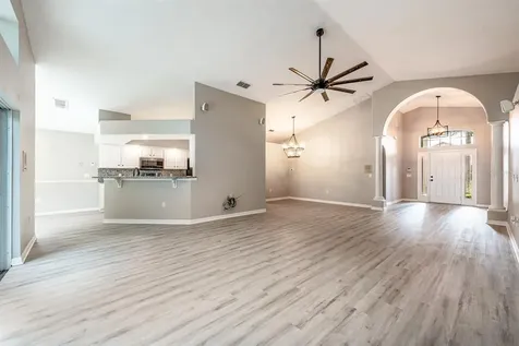 877 Knightsbridge Circle Davenport FL 33896