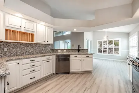 877 Knightsbridge Circle Davenport FL 33896