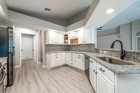 877 Knightsbridge Circle Davenport FL 33896