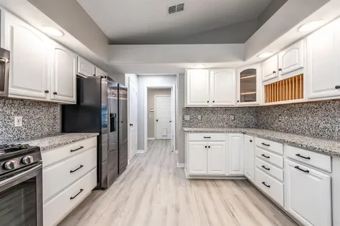 877 Knightsbridge Circle Davenport FL 33896