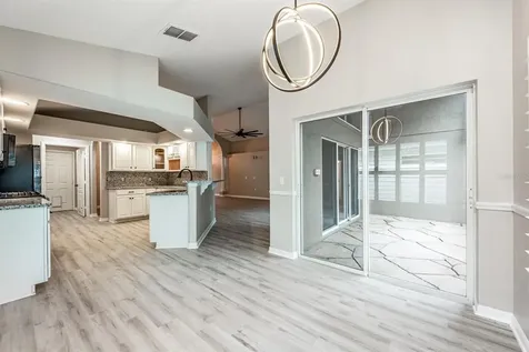 877 Knightsbridge Circle Davenport FL 33896
