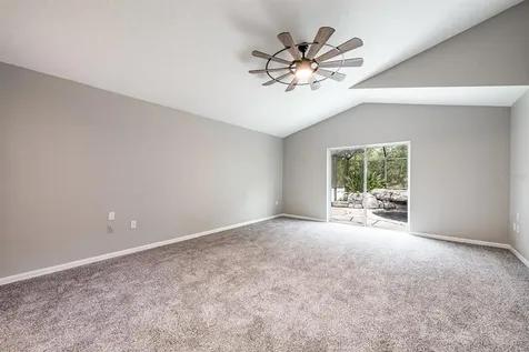 877 Knightsbridge Circle Davenport FL 33896