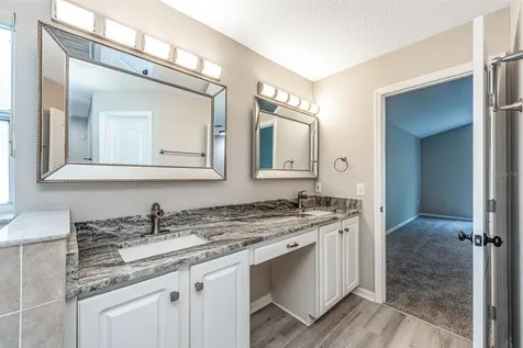 877 Knightsbridge Circle Davenport FL 33896