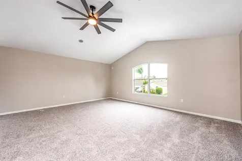 877 Knightsbridge Circle Davenport FL 33896