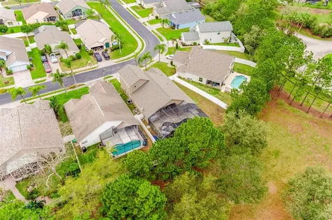 877 Knightsbridge Circle Davenport FL 33896