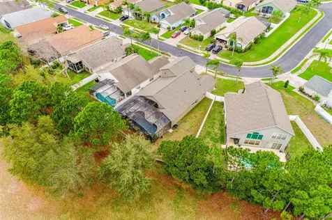 877 Knightsbridge Circle Davenport FL 33896