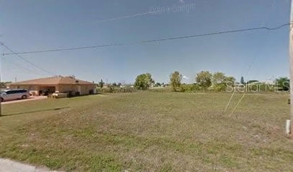 916 NE 11th Avenue Cape Coral FL 33909