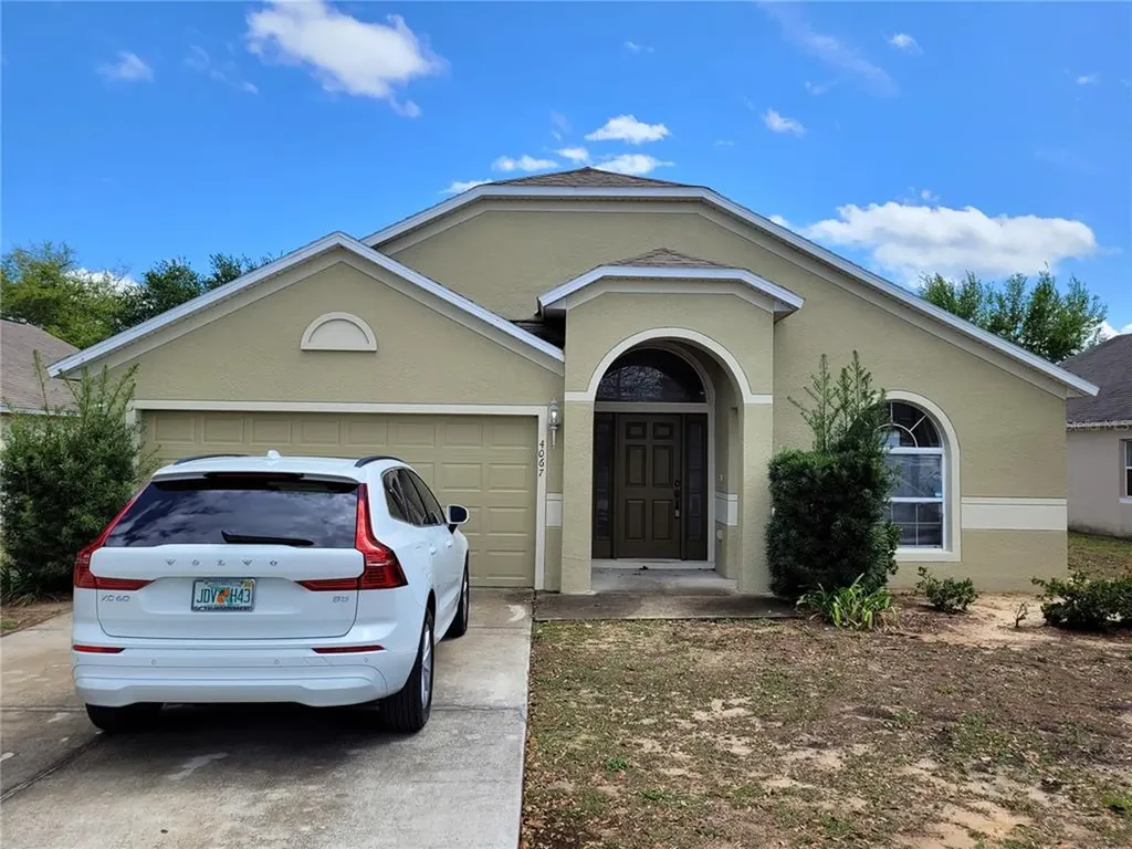 4067 Waltham Forest Drive Tavares FL 32778