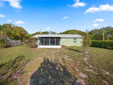 32649 Vista Avenue Leesburg FL 34788