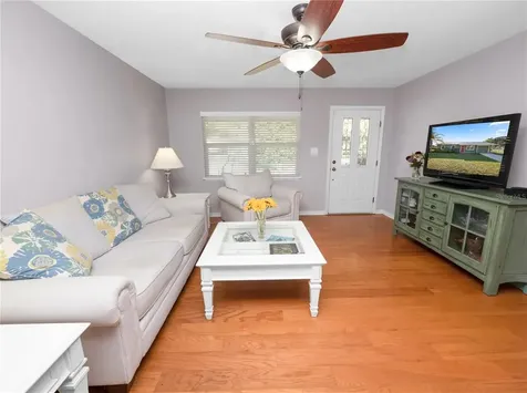 32649 Vista Avenue Leesburg FL 34788