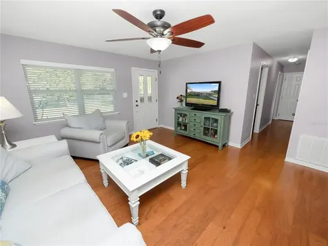 32649 Vista Avenue Leesburg FL 34788