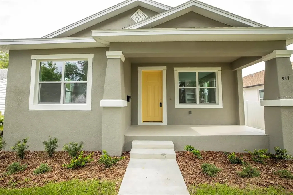 937 57th Avenue N St Petersburg FL 33703