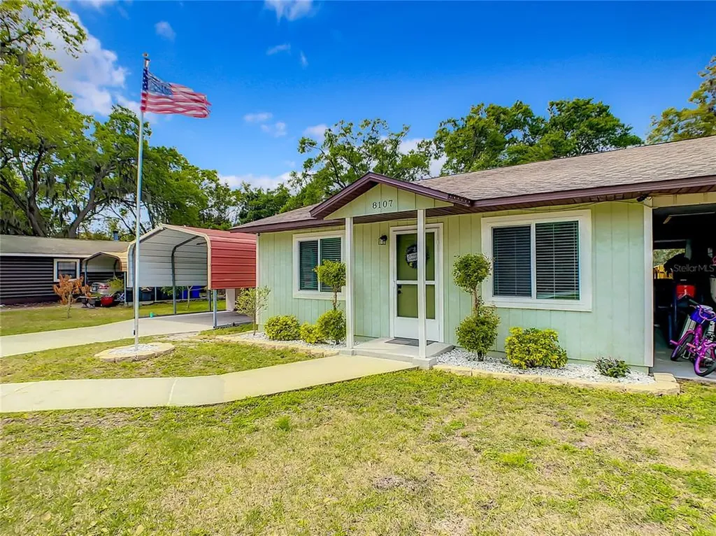8107 18th Avenue E Palmetto FL 34221