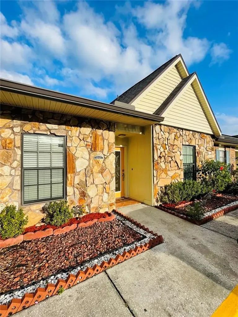 8707 Carroll Palm Place Tampa FL 33614