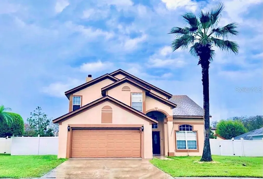 2821 Berkshire Circle Kissimmee FL 34743